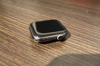 Apple Watch 4 44mm - 4