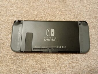 Nintendo Switch - 4