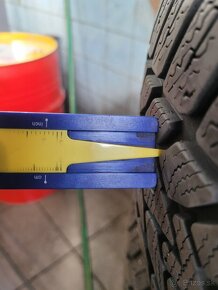 Dva kusi pneumatík Dunlop 195/65 R15 - 4