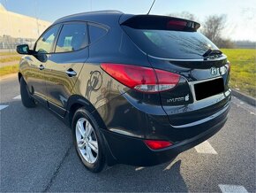 Hyundai ix35 4WD 2.0CRDI - 4