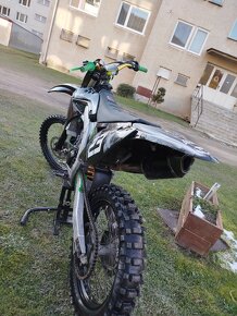 Kawasaki kxf450 - 4