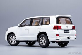 TOYOTA LAND CRUISER 2020 – 1:18 NZG - 4