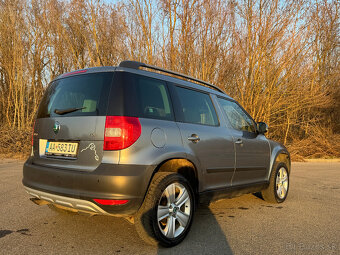 Škoda Yeti 2.0 TDI 140k 4x4 Elegance DSG - 4