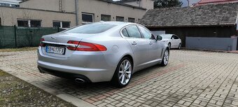 Jaguar XF - 4