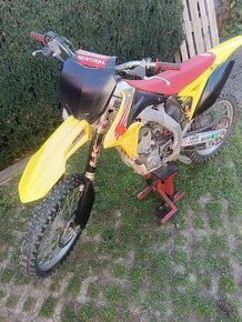 Suzuki rmz 250 - 4