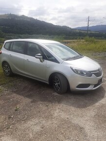 Opel Zafira Tourer - 4