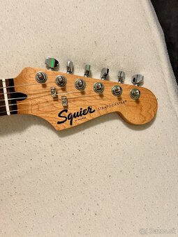 Fender Squier Stratocaster - 4