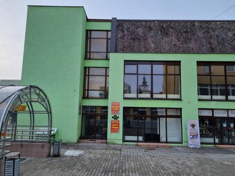 PREDAJ OBCHODNÉ CENTRUM ŠAFRÁN PRIEVIDZA NÁMESTIE SLOBODY 9 - 4