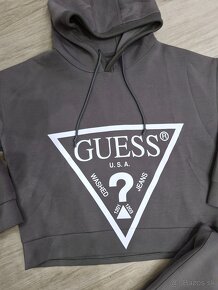 Guess khaki logovana teplakova suprava teplaky a mikina - 4