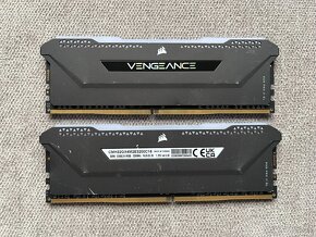 DDR4 RAM Kit 2x16GB Desktop - 4