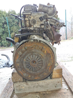 Motor Skoda 135 - 4