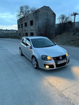 Volkswagen Golf V 2.0tdi 103kw - 4