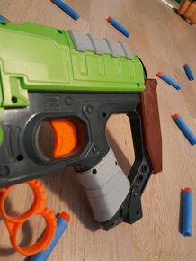 Nerf Zombie Strike Doominator - 4