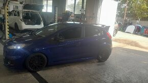 Ford fiesta - 4