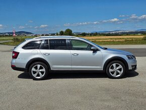 ŠKODA OCTAVIA COMBI SCOUT 2.0 TDI DSG 4x4 - 4