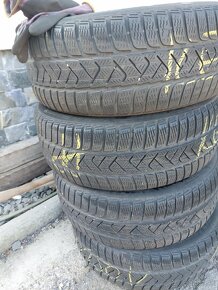 Predam zimne pneu 4x 215/5517 Pirelli - 4