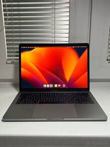 Macbook Pro 13-inch 2017 Space Gray - 4