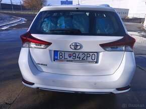 Toyota Auris TS,kombi,2017, 1,6benzín ,len 82000km,2x kolesa - 4