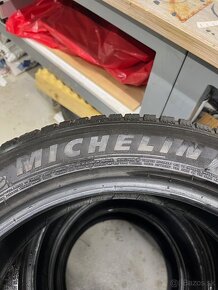 Michelin crossclimate 245/45 R18 celoročné - 4