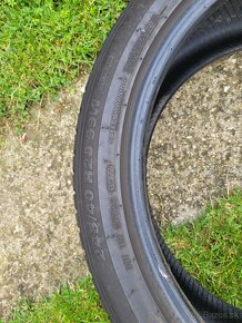 275/35R20 + 245/40R20  KUMHO  zimné - 4