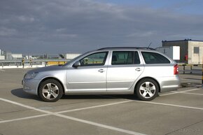 Škoda Octavia Combi 2.0 TDI 110k Elegance - 4