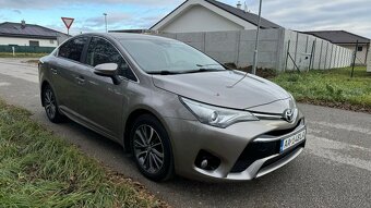 Avensis - 4