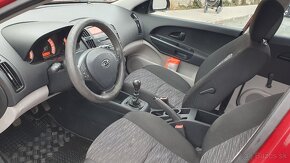 Kia Ceed SW, 121 tis.km, 1.majiteľ, benzín - 4