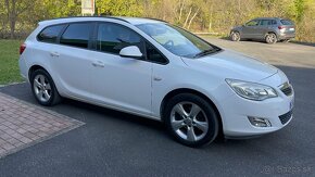 Opel Astra J Sport Tourer 1,7 CDTI  81kw - 4