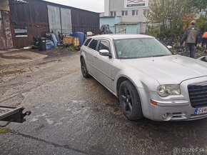 rozpredam chrysler 300c 160kw 3,0 crd modry strieborny sedan - 4