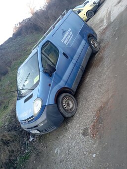 Rozpredám Opel vivaro rv.2006..1.9..60kw - 4