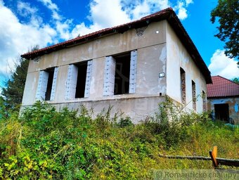 Neobyčajný veľký dom v obklopení Strážovských vrchov na pr - 4