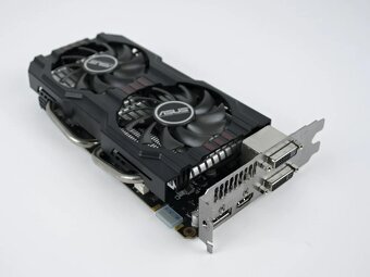 ASUS GTX 660 DirectCU II OC 2GB - 4