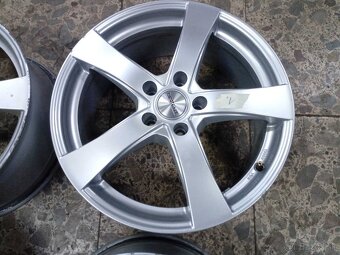 Alu disky Dezent 8x18, 5x114,3 - 4