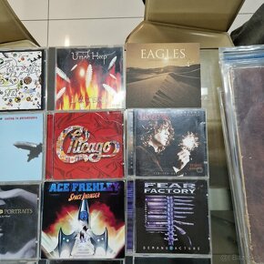 CD-čka...DEEP PURPLE,IRON MAIDEN,ROBERT PLANT,LED ZEPPELIN.. - 4