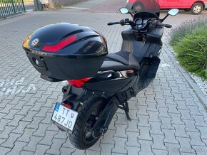 Gilera GP 800 - 4