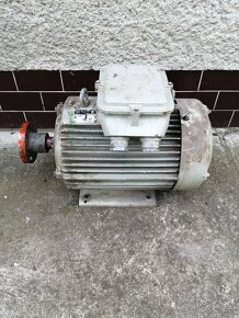 Elektromotor MEZ Frenstat 22 kW, 2935 ot /min, 400V, - 4