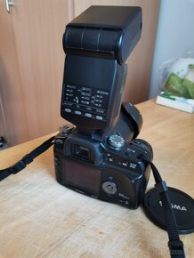 Sony A 100 zrkadlovka - 4