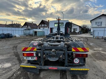 Renault Kerax 6x4 - 4