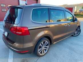 Volkswagen Sharan 2.0 TDI Highline BlueMotion - 4