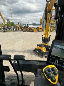 Pásové rýpadlo CAT 309 + naklápací rotátor engcon - 4