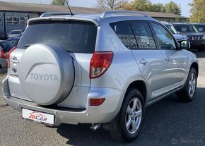 Toyota Rav4 2.2 D-4D 4x4 KŮŽE KAMERA NAVI nafta manuál - 4