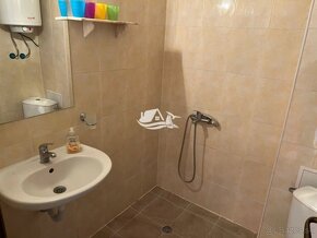 Na predaj apartmán s 1 spálňou v bohato vybavenom komplexe - 4