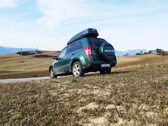 Predám SUZUKY Grand Vitara 2010 4x4 2,4benzín automat - 4