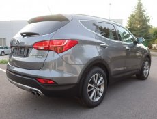 Hyundai Santa Fe 2015 2,0 CRDI 4x4 Comfort Plus, plná výbava - 4