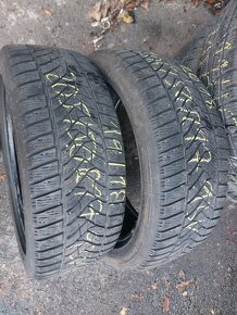 Predam zimne pneu 2x 205/50R17 93V Dunlop - 4