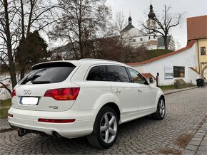 Audi Q7 3.0TDI 3x S-LINE QUATTRO 7 místné - 4