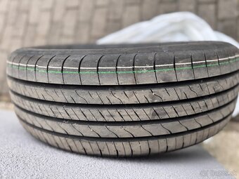 GOODYEAR EFFICIENT GRIP 2 215/60 R17 100H - 4