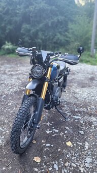 Triumph scrambler 1200xe - 4