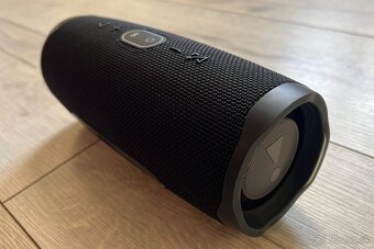 JBL Charge 4 Black - Originál - 4