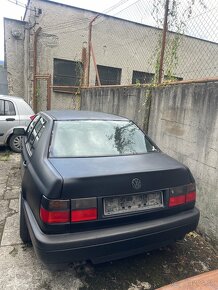 vw Vento 2.0 8v - 4